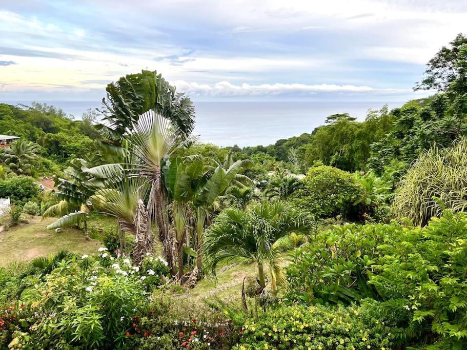 Hilltop South - Villa Bougainville タカマカ エクステリア 写真