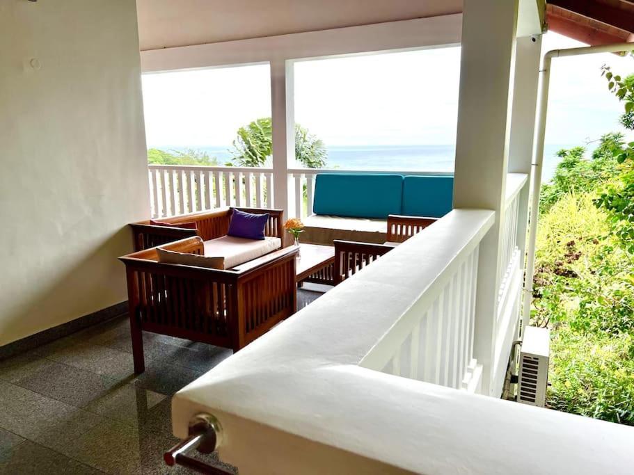 Hilltop South - Villa Bougainville タカマカ エクステリア 写真